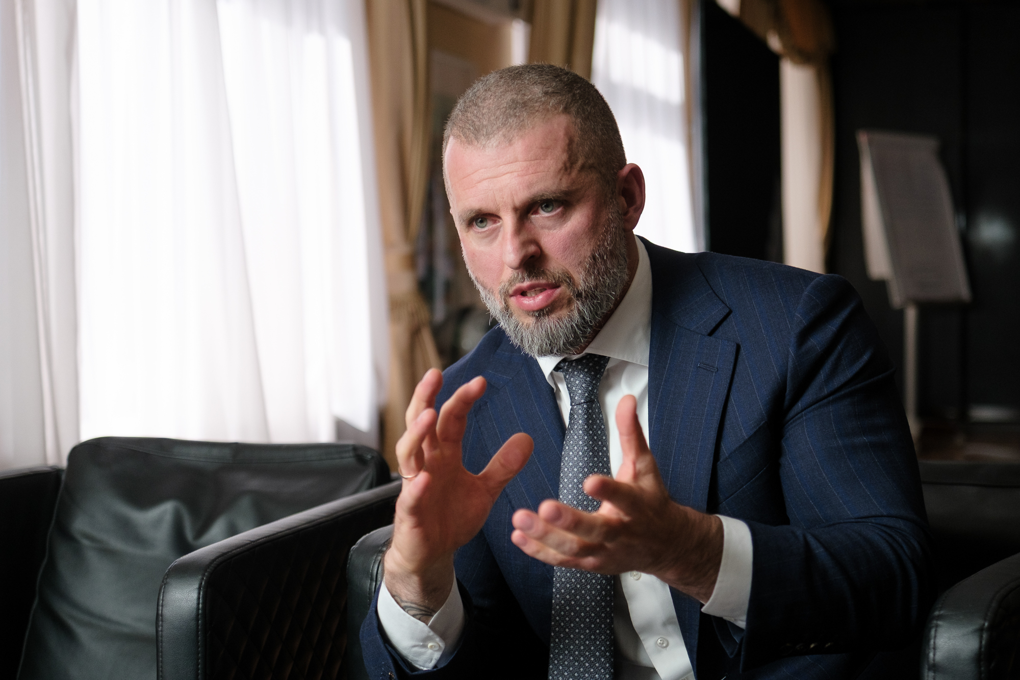 Мы не видим критического оттока молодежи за границу, – интервью с Матвеем Бедным